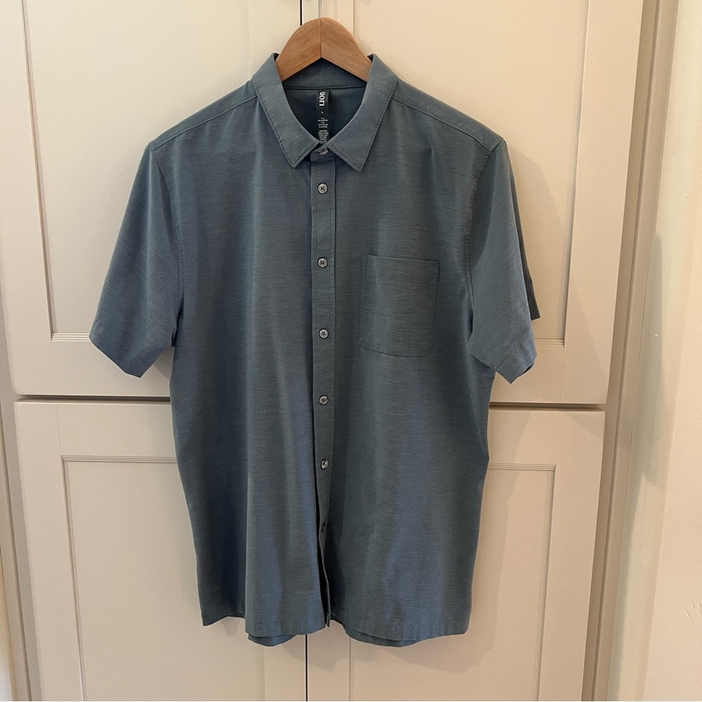 Vuori - Short Sleeve Button Down Shirt